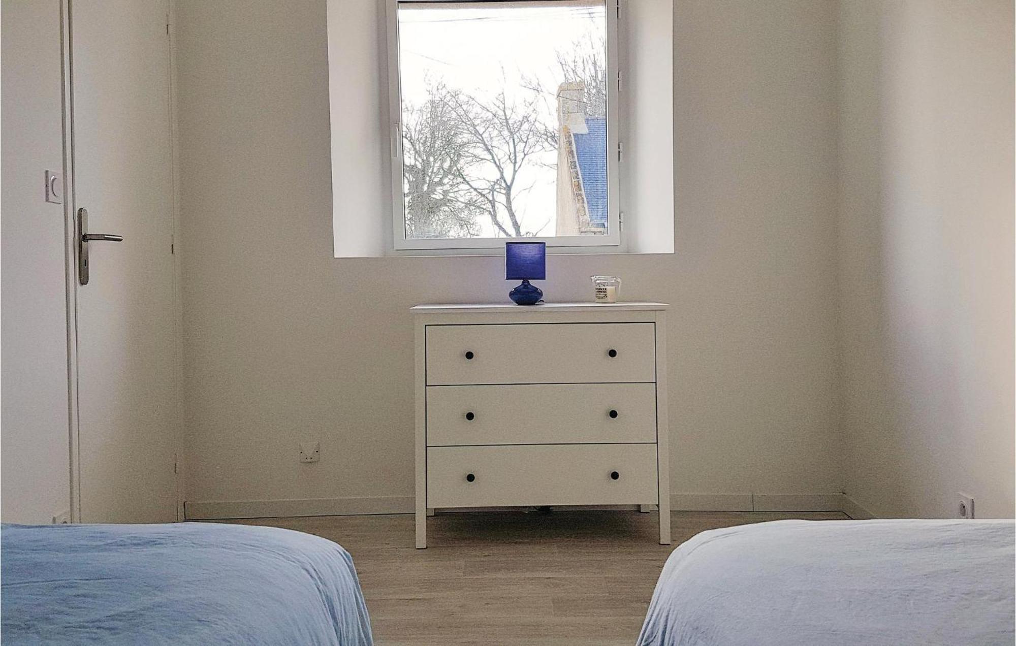 Beautiful Home In Erdeven With Kitchenette Luaran gambar